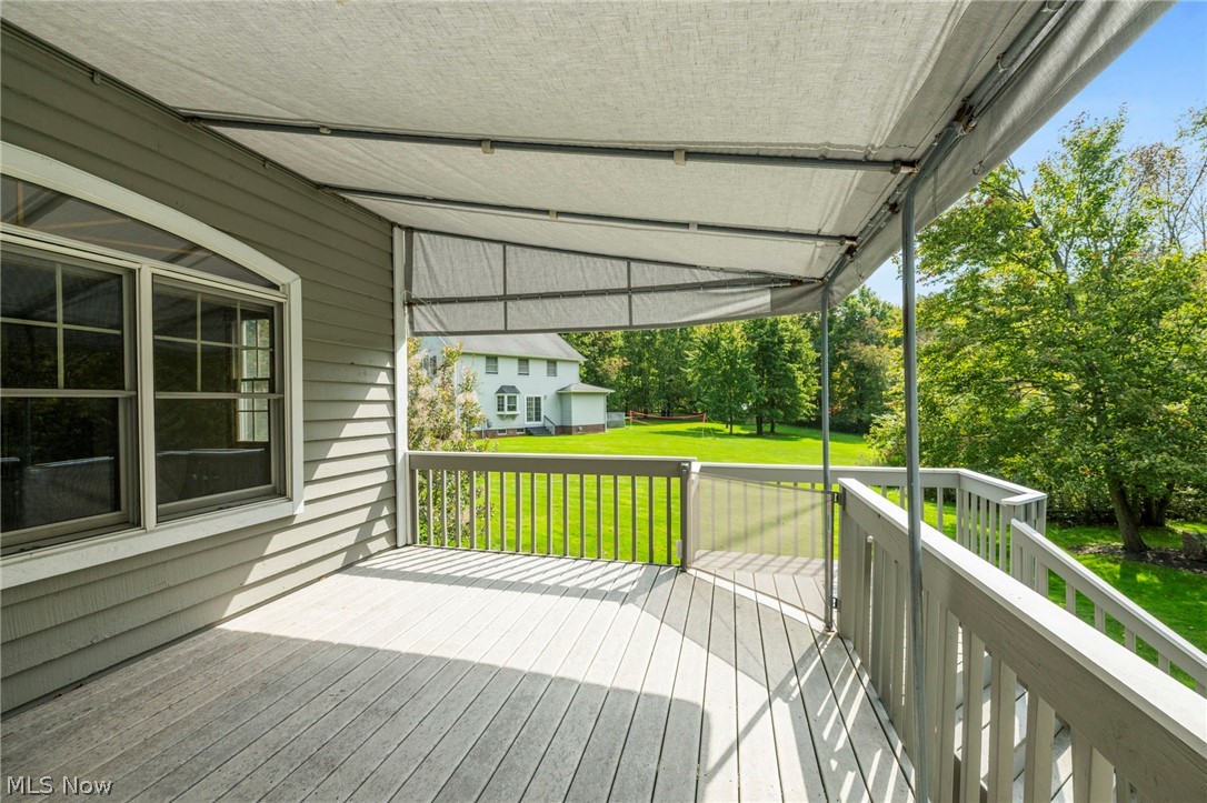 240 Greenview Drive Aurora OH 44202