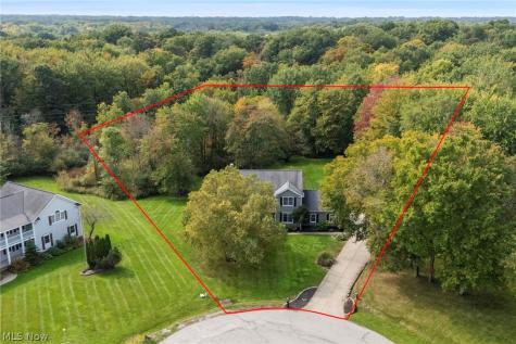 240 Greenview Drive Aurora OH 44202