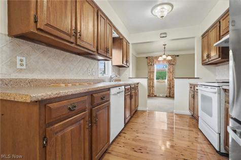 11905 Ronald Drive Parma OH 44130