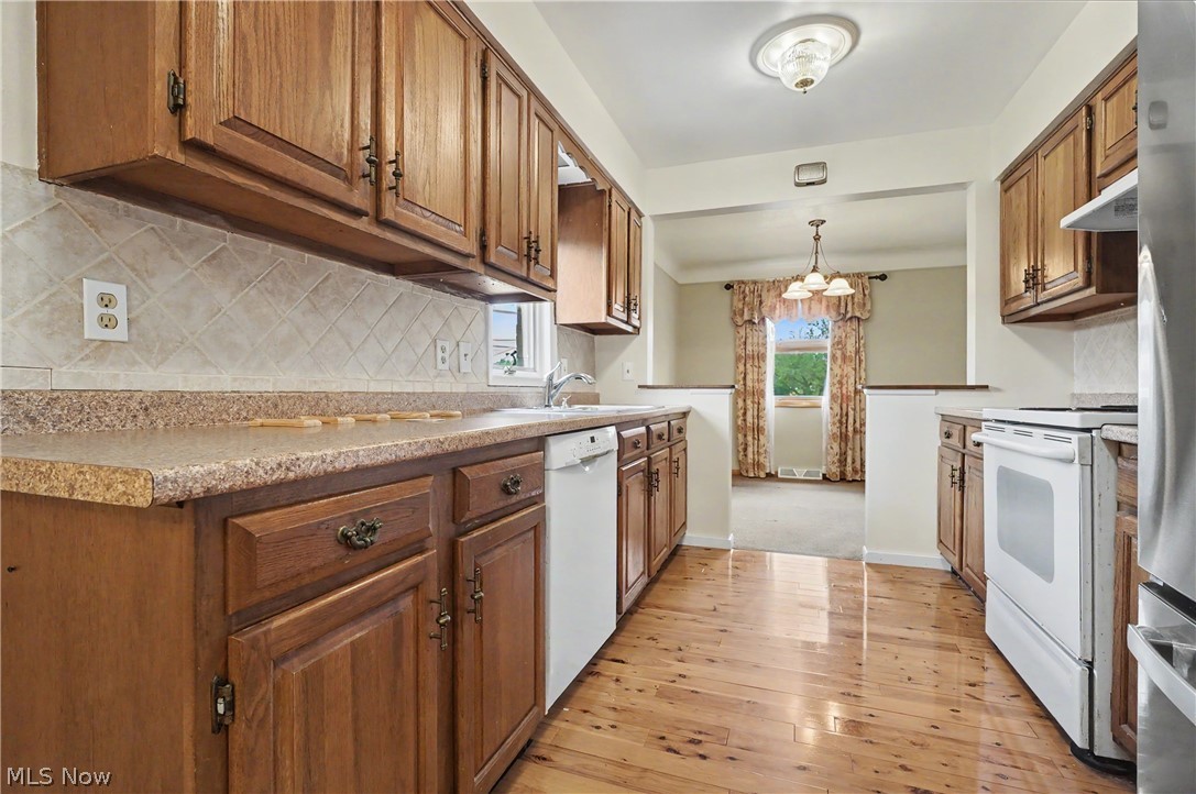 11905 Ronald Drive Parma OH 44130