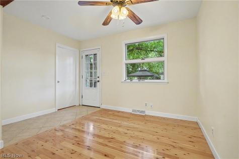 11905 Ronald Drive Parma OH 44130