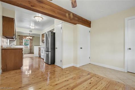 11905 Ronald Drive Parma OH 44130