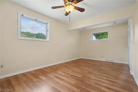 11905 Ronald Drive Parma OH 44130