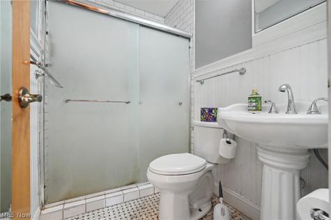 11905 Ronald Drive Parma OH 44130