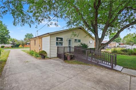 11905 Ronald Drive Parma OH 44130