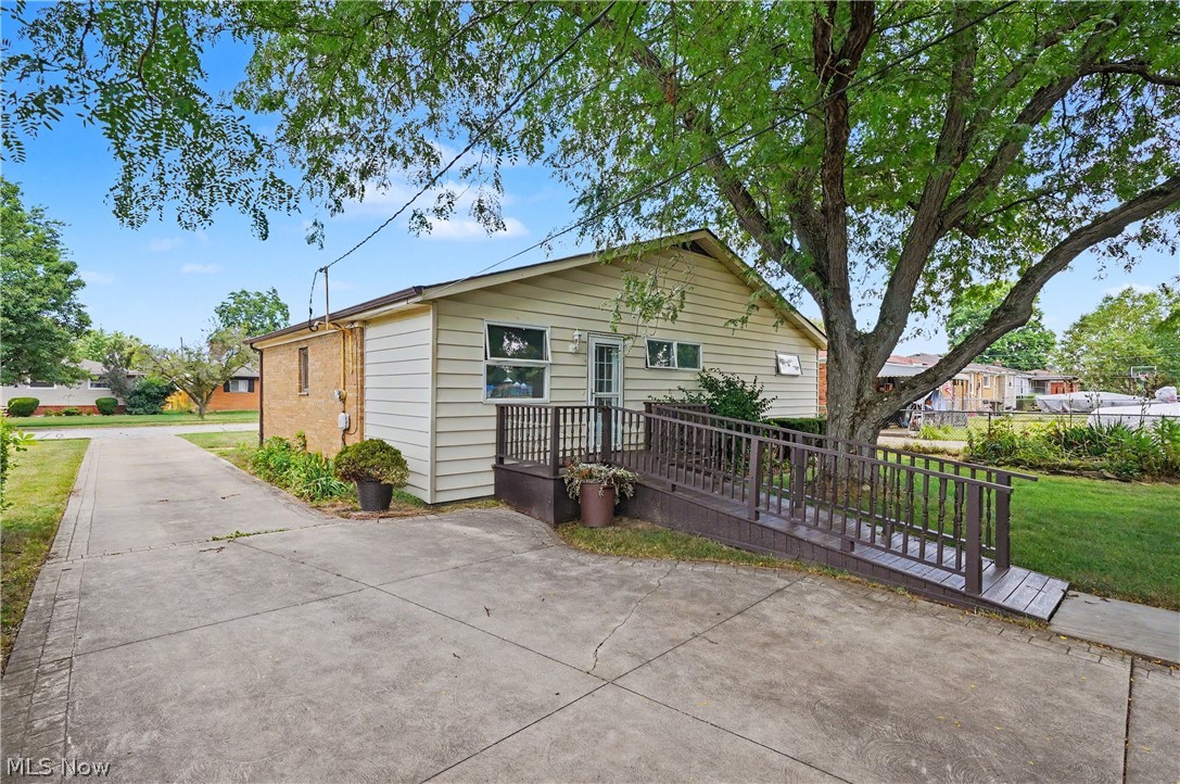 11905 Ronald Drive Parma OH 44130