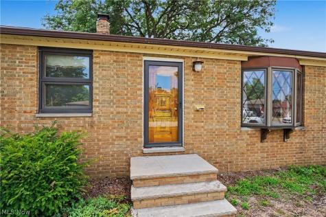 11905 Ronald Drive Parma OH 44130