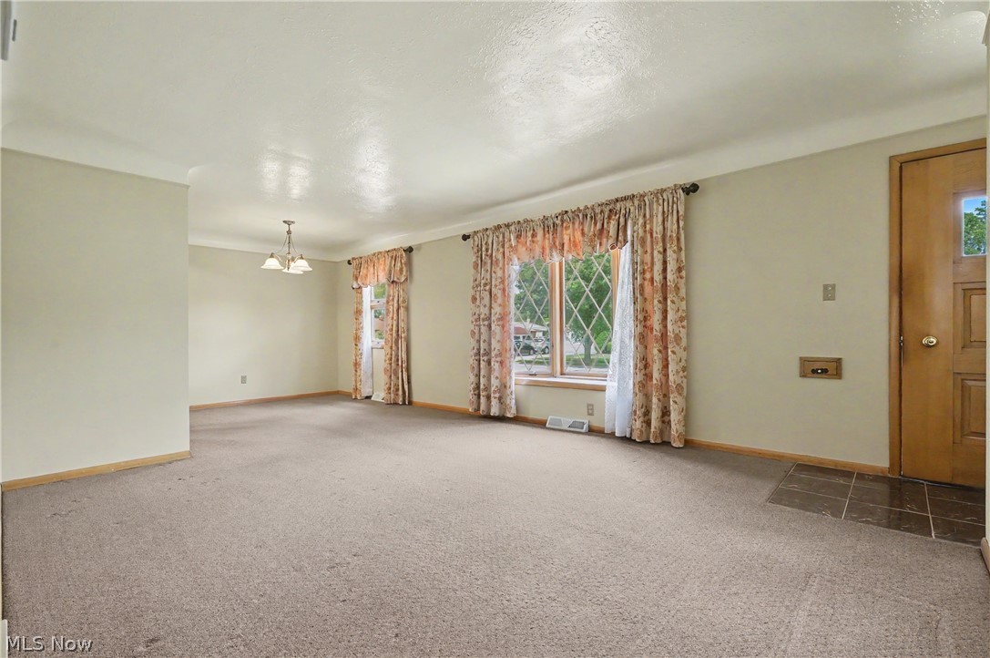 11905 Ronald Drive Parma OH 44130