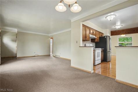 11905 Ronald Drive Parma OH 44130