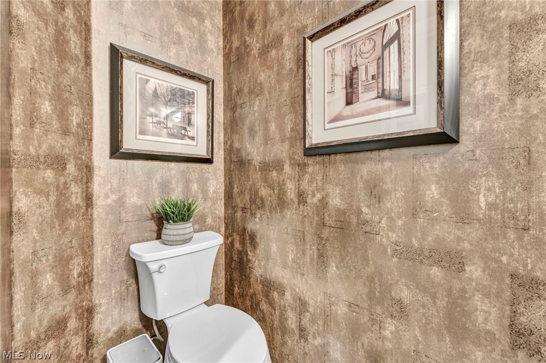 5560 Turnberry Lane Highland Heights OH 44143