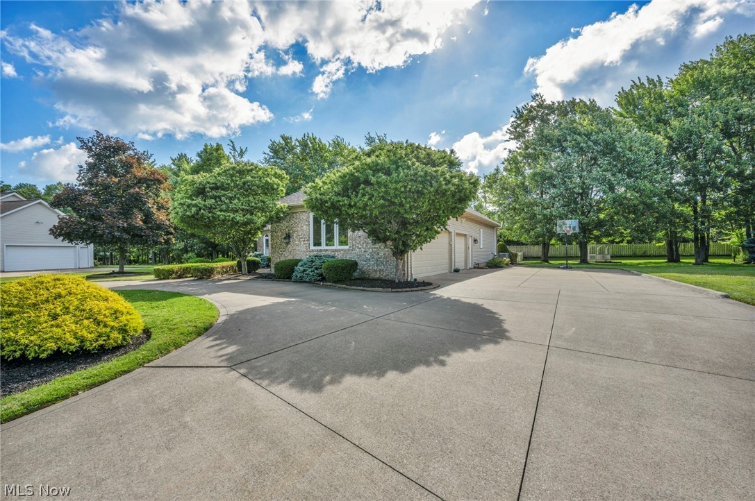 5560 Turnberry Lane Highland Heights OH 44143