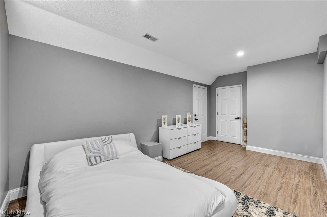 5560 Turnberry Lane Highland Heights OH 44143