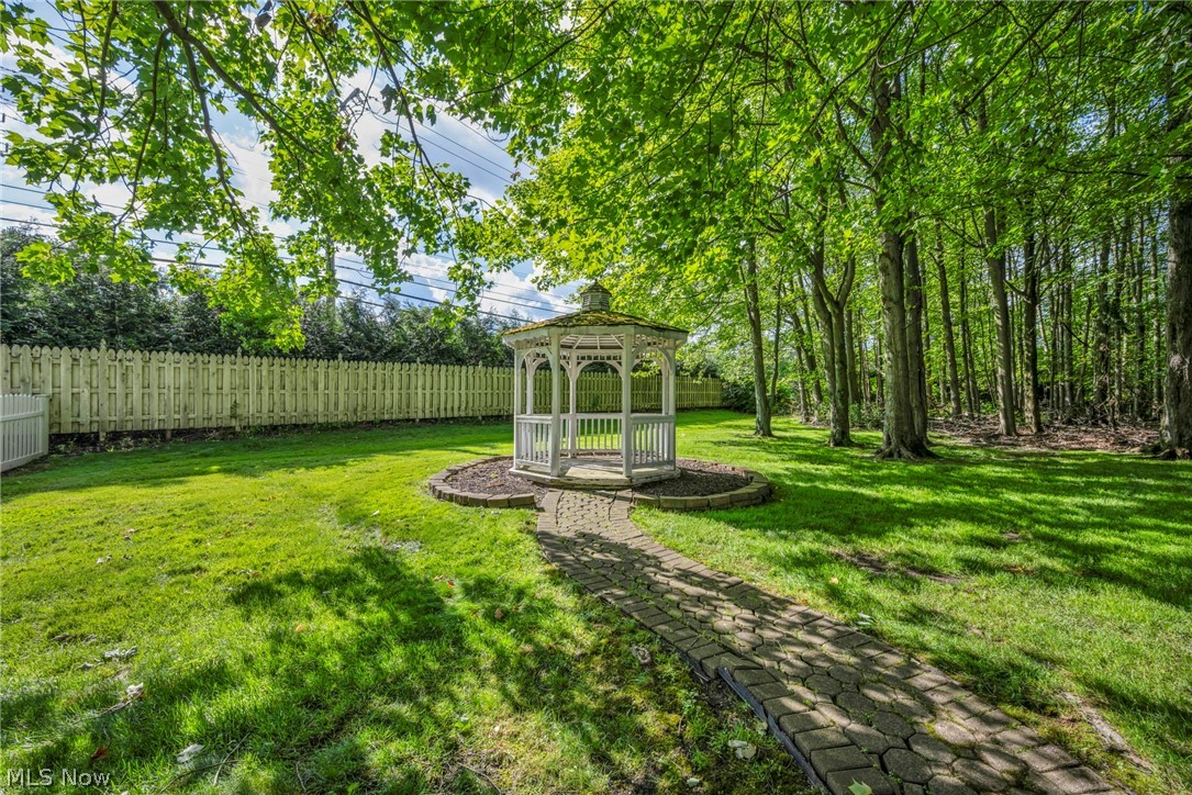 5560 Turnberry Lane Highland Heights OH 44143