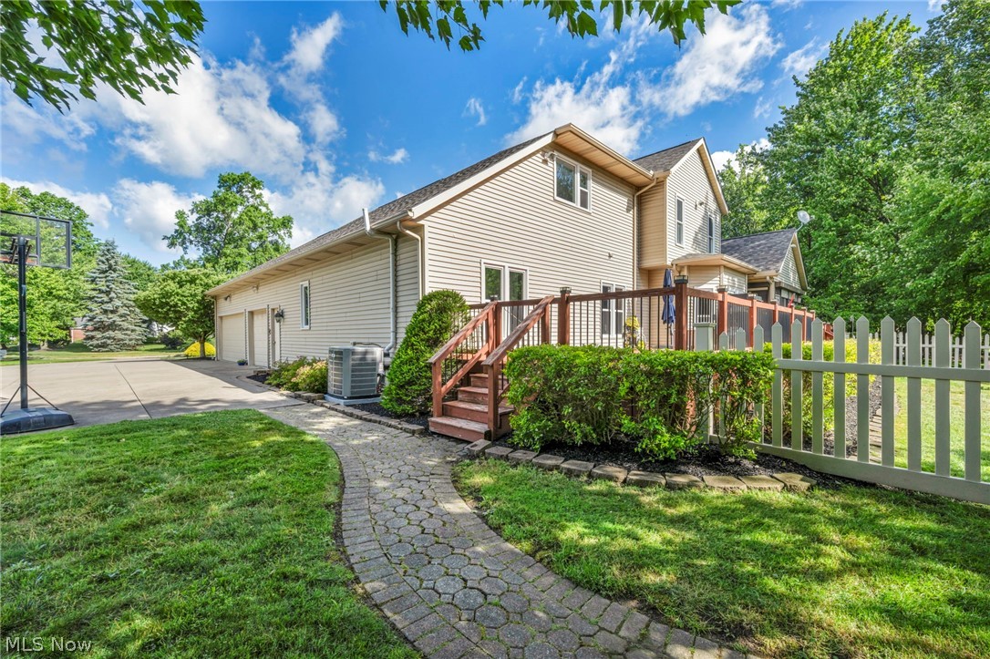 5560 Turnberry Lane Highland Heights OH 44143