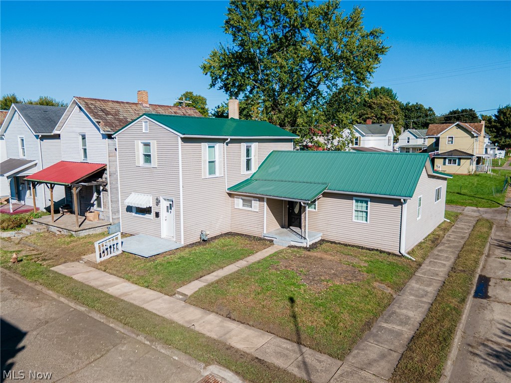 1152 Adams Street Coshocton OH 43812
