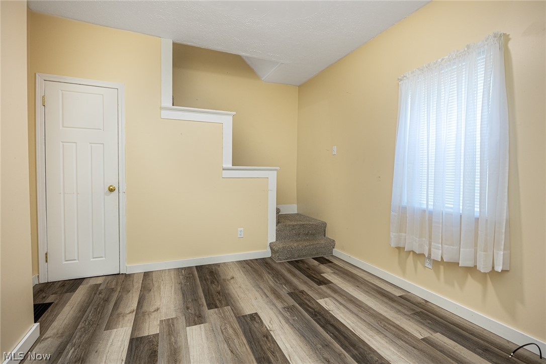 1152 Adams Street Coshocton OH 43812