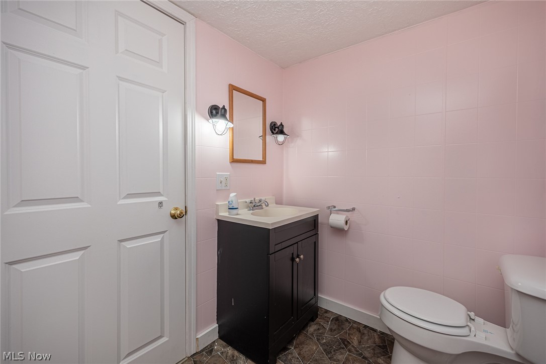 1152 Adams Street Coshocton OH 43812