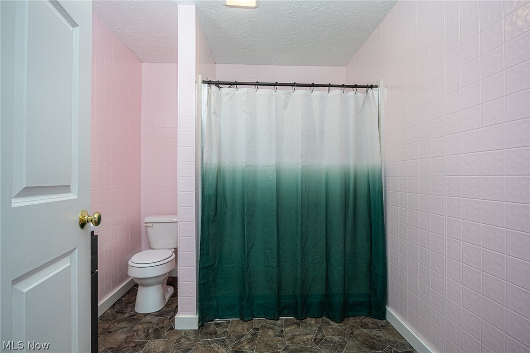 1152 Adams Street Coshocton OH 43812