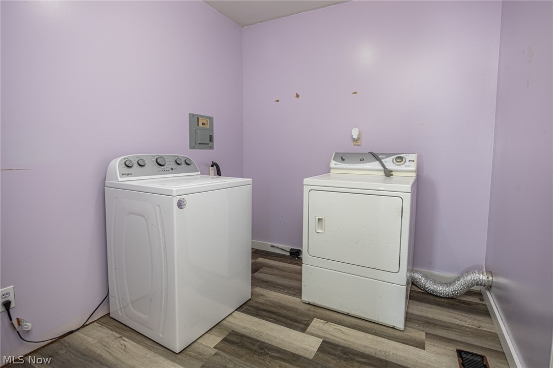 1152 Adams Street Coshocton OH 43812