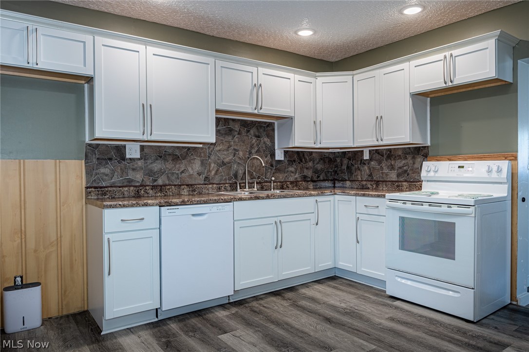 1152 Adams Street Coshocton OH 43812