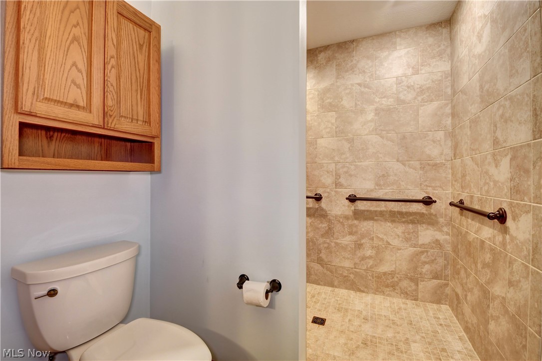 207 Sarah Circle NE Navarre OH 44662