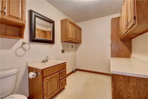 207 Sarah Circle NE Navarre OH 44662