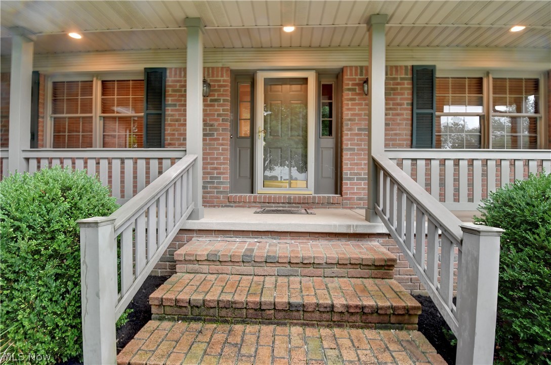 207 Sarah Circle NE Navarre OH 44662