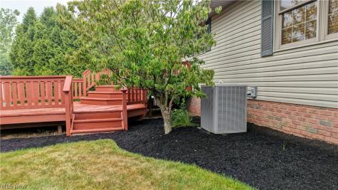 207 Sarah Circle NE Navarre OH 44662