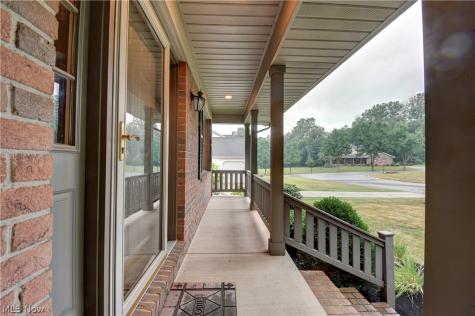 207 Sarah Circle NE Navarre OH 44662