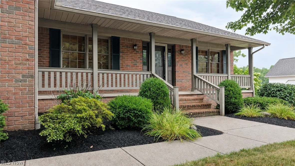 207 Sarah Circle NE Navarre OH 44662
