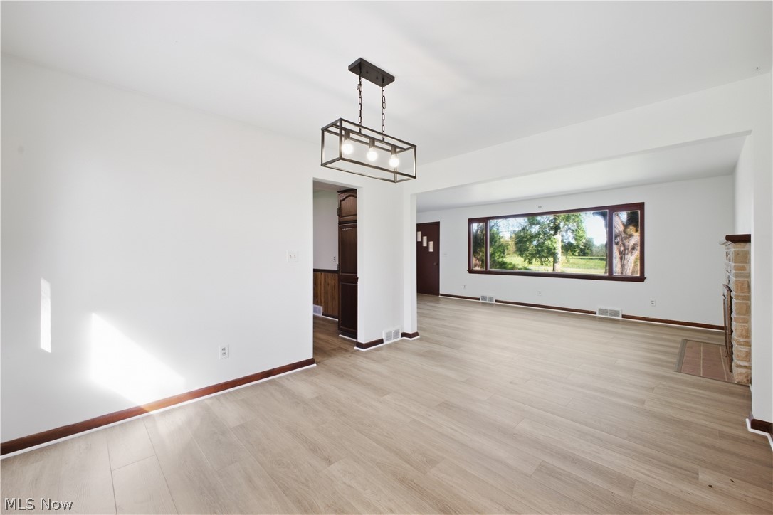 7542 Wilson Sharpsville Road Burghill OH 44404