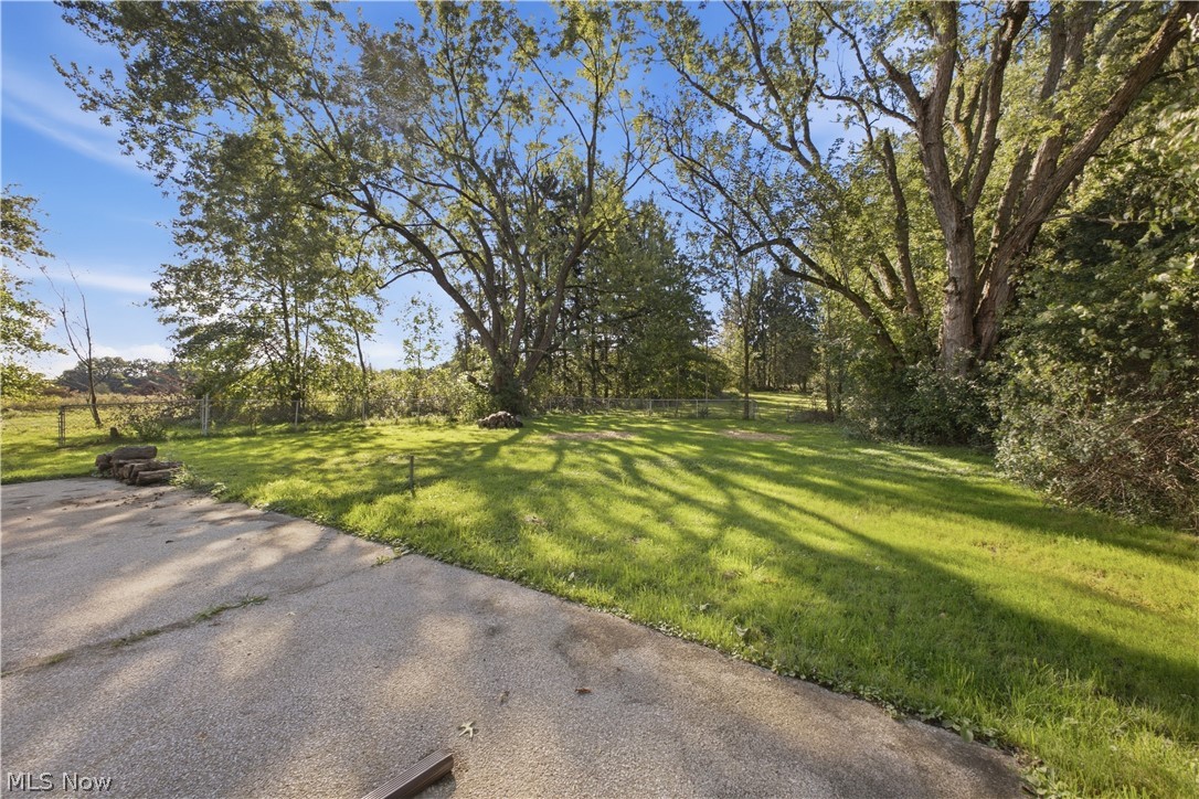 7542 Wilson Sharpsville Road Burghill OH 44404