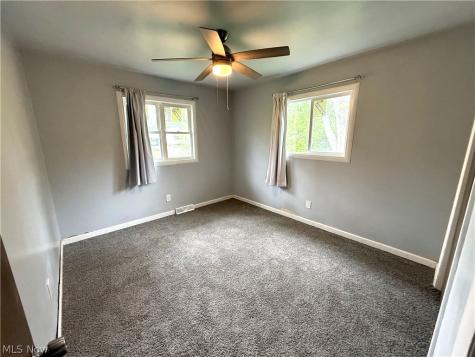 4088 Lynwood Kent OH 44240