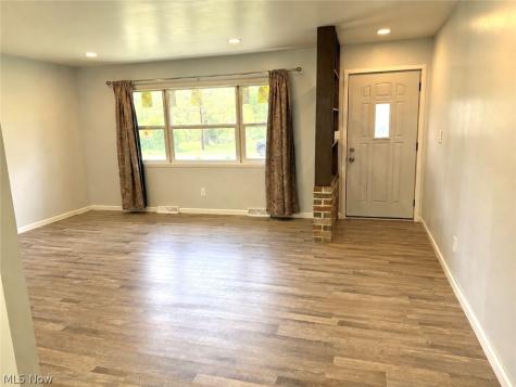 4088 Lynwood Kent OH 44240