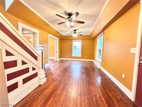547 W Maple Street North Canton OH 44720