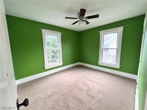 547 W Maple Street North Canton OH 44720