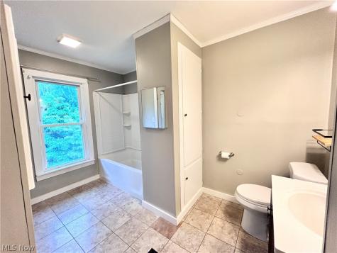 547 W Maple Street North Canton OH 44720