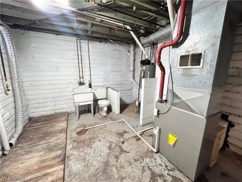 547 W Maple Street North Canton OH 44720