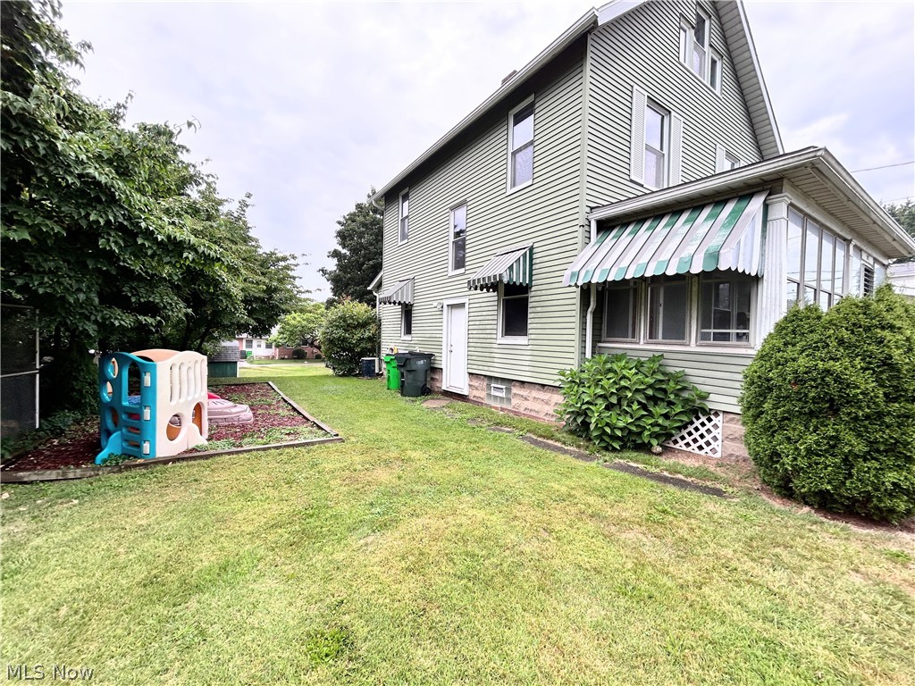 547 W Maple Street North Canton OH 44720