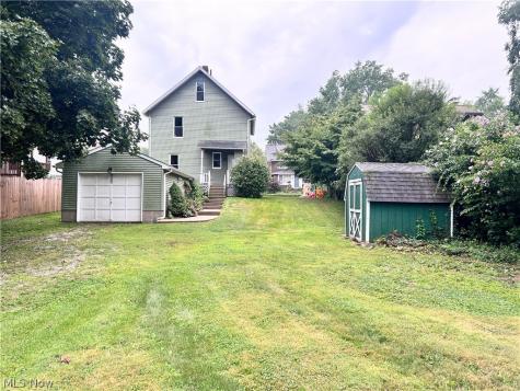 547 W Maple Street North Canton OH 44720