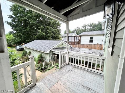 547 W Maple Street North Canton OH 44720