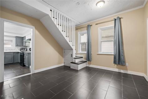 1607 E 34th Street Cleveland OH 44114