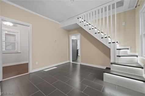 1607 E 34th Street Cleveland OH 44114