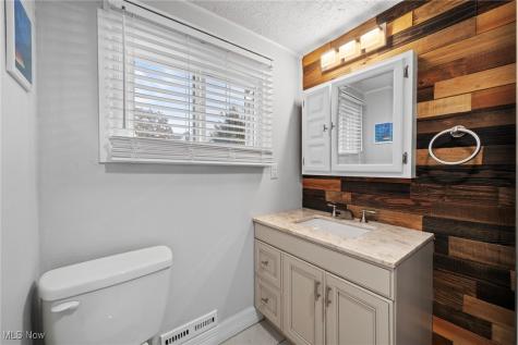 1607 E 34th Street Cleveland OH 44114