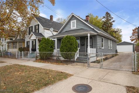 1607 E 34th Street Cleveland OH 44114