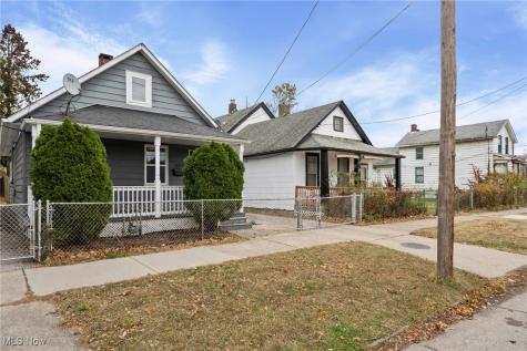 1607 E 34th Street Cleveland OH 44114