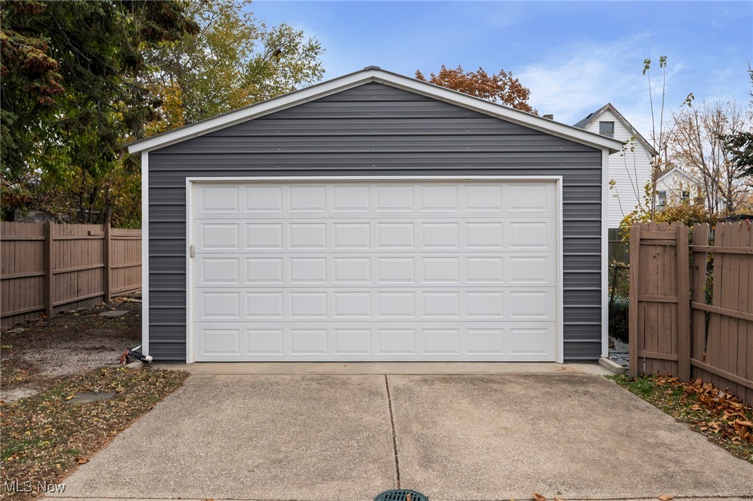 1607 E 34th Street Cleveland OH 44114