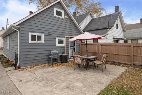 1607 E 34th Street Cleveland OH 44114