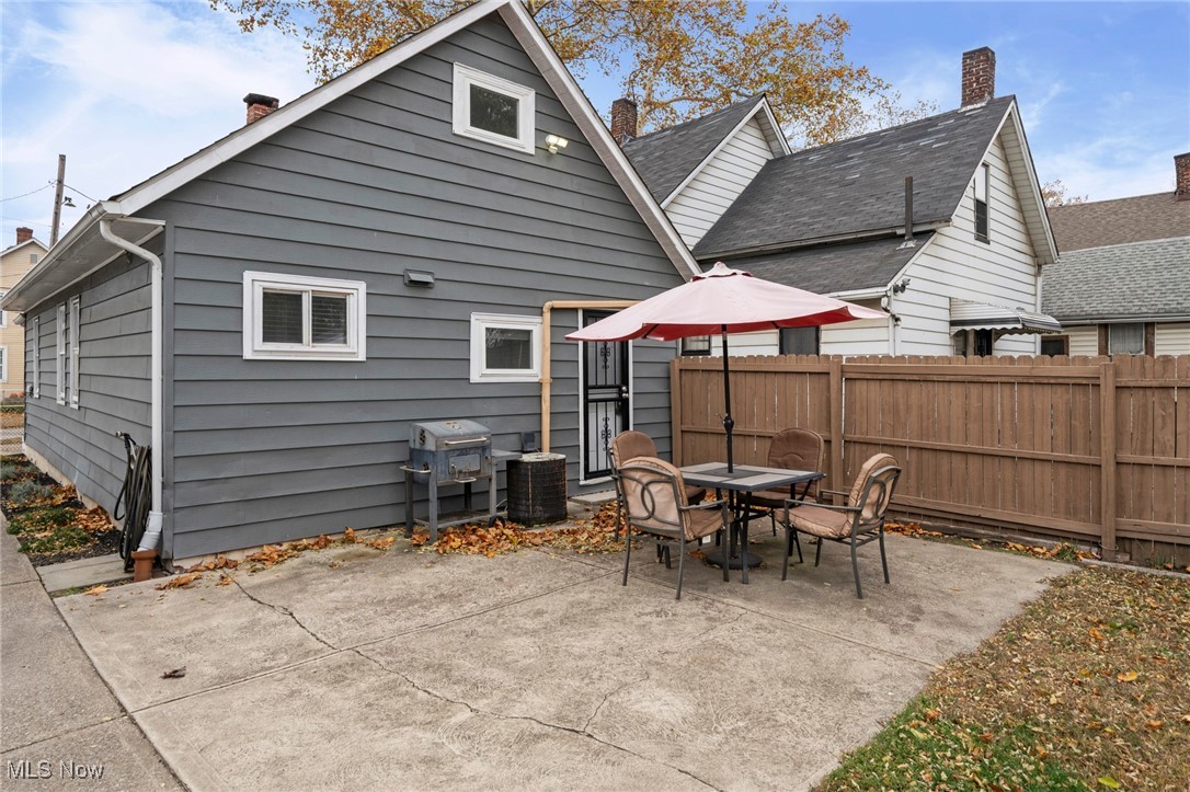 1607 E 34th Street Cleveland OH 44114