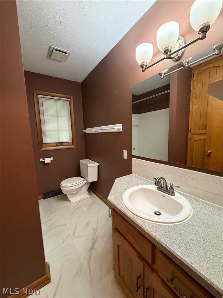 1416 Baird Avenue SE Paris OH 44669